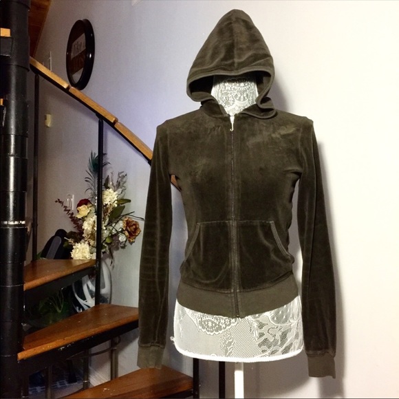 Juicy Couture Tops - Juicy Couture Pullover Hoodie